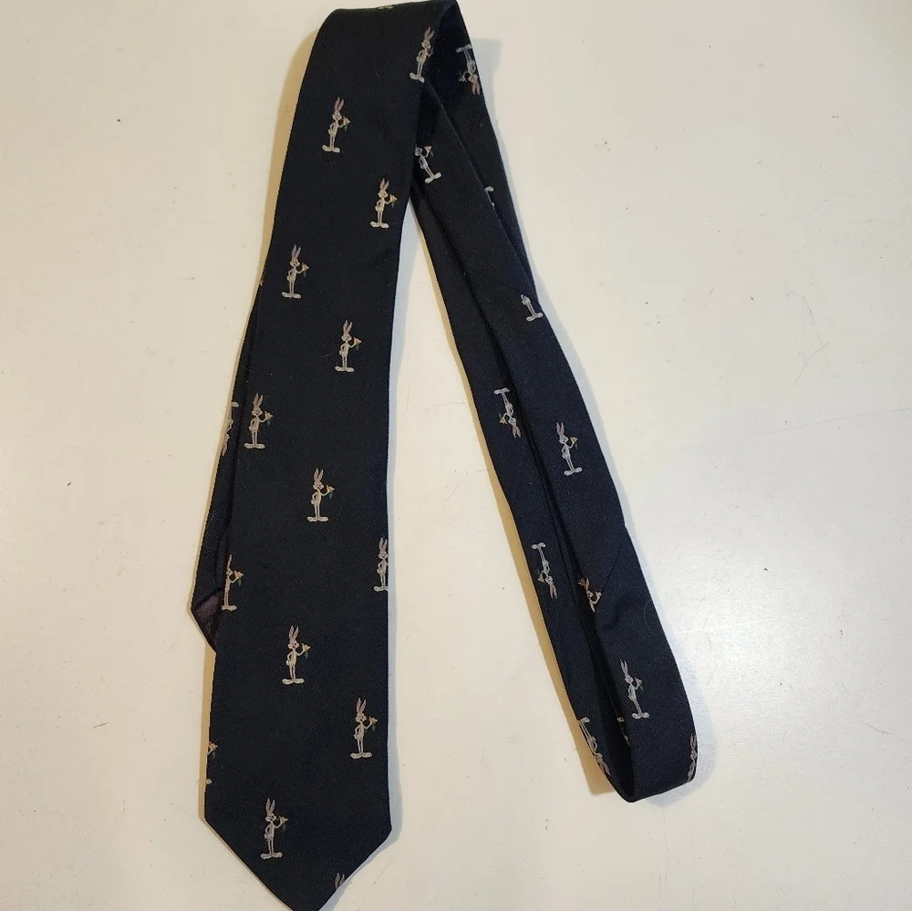 Warner  Bros vintage Bugs Bunny Lonney Tunes Thin Men's tie